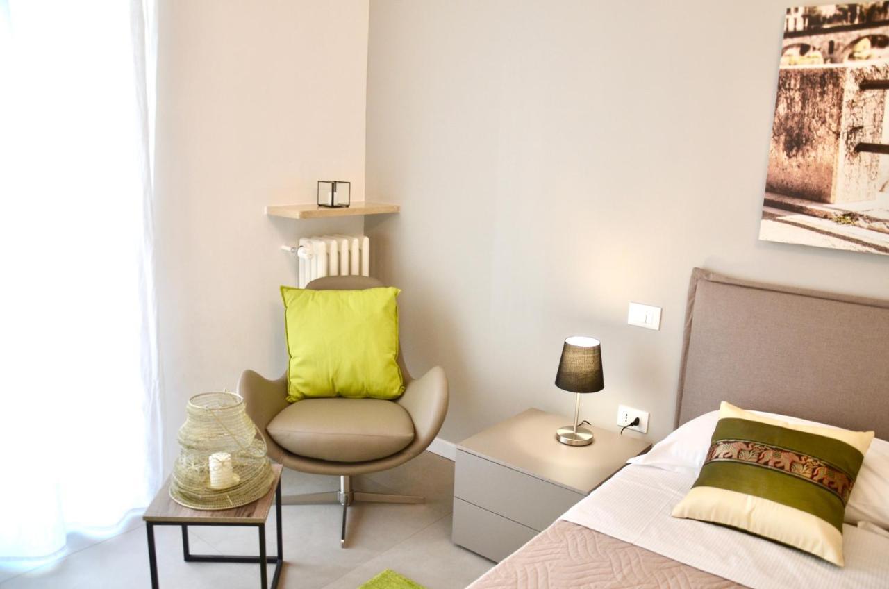 Flats4Rent Nikos Apartment เวโรนา ภายนอก รูปภาพ