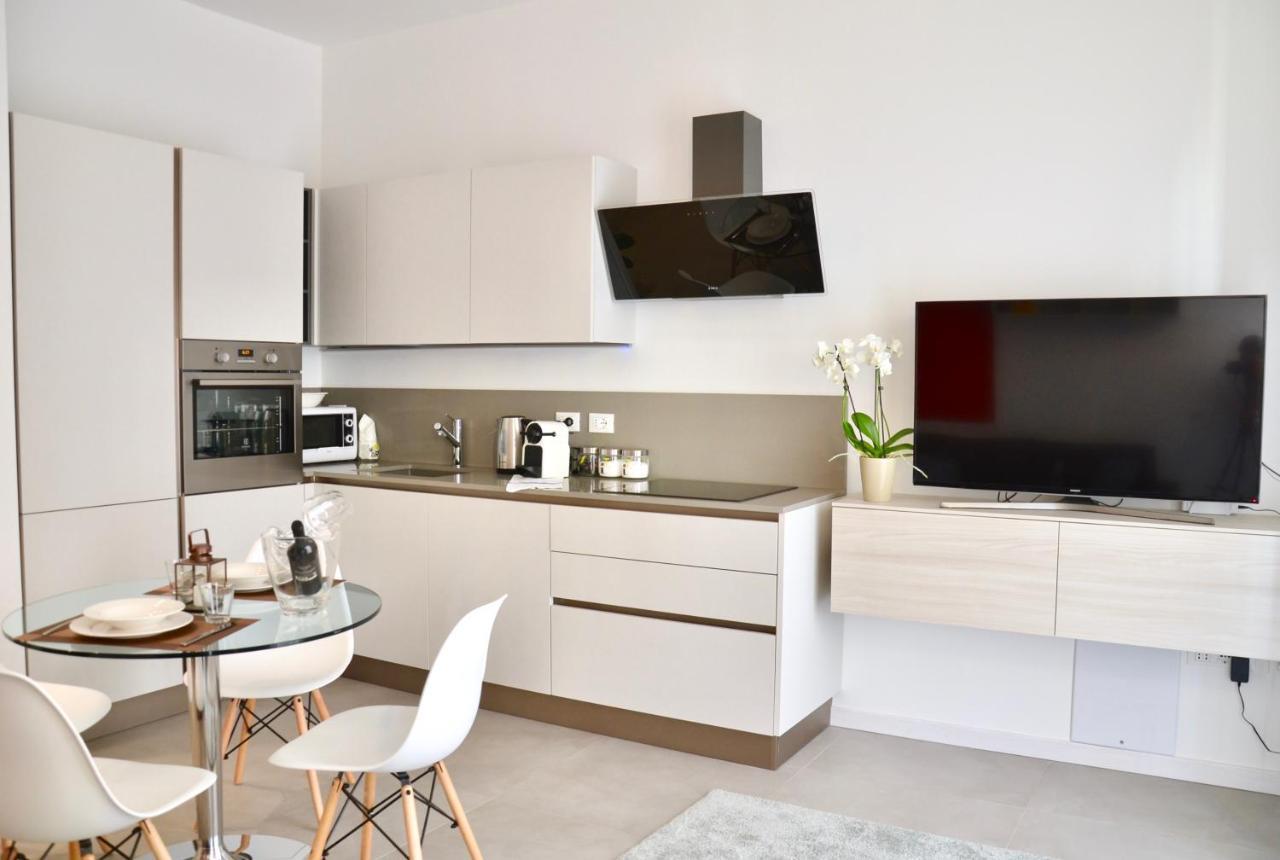 Flats4Rent Nikos Apartment เวโรนา ภายนอก รูปภาพ