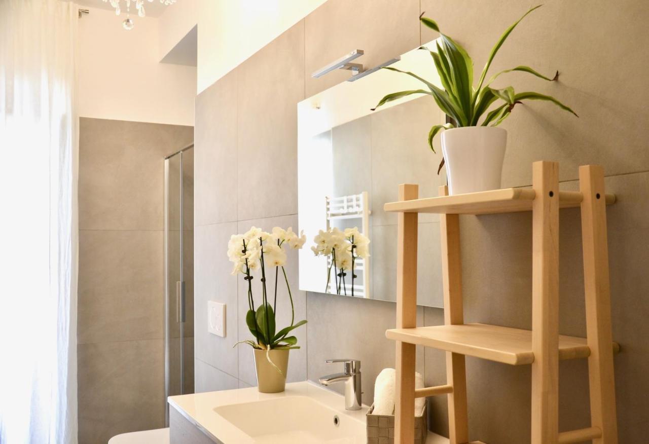 Flats4Rent Nikos Apartment เวโรนา ภายนอก รูปภาพ